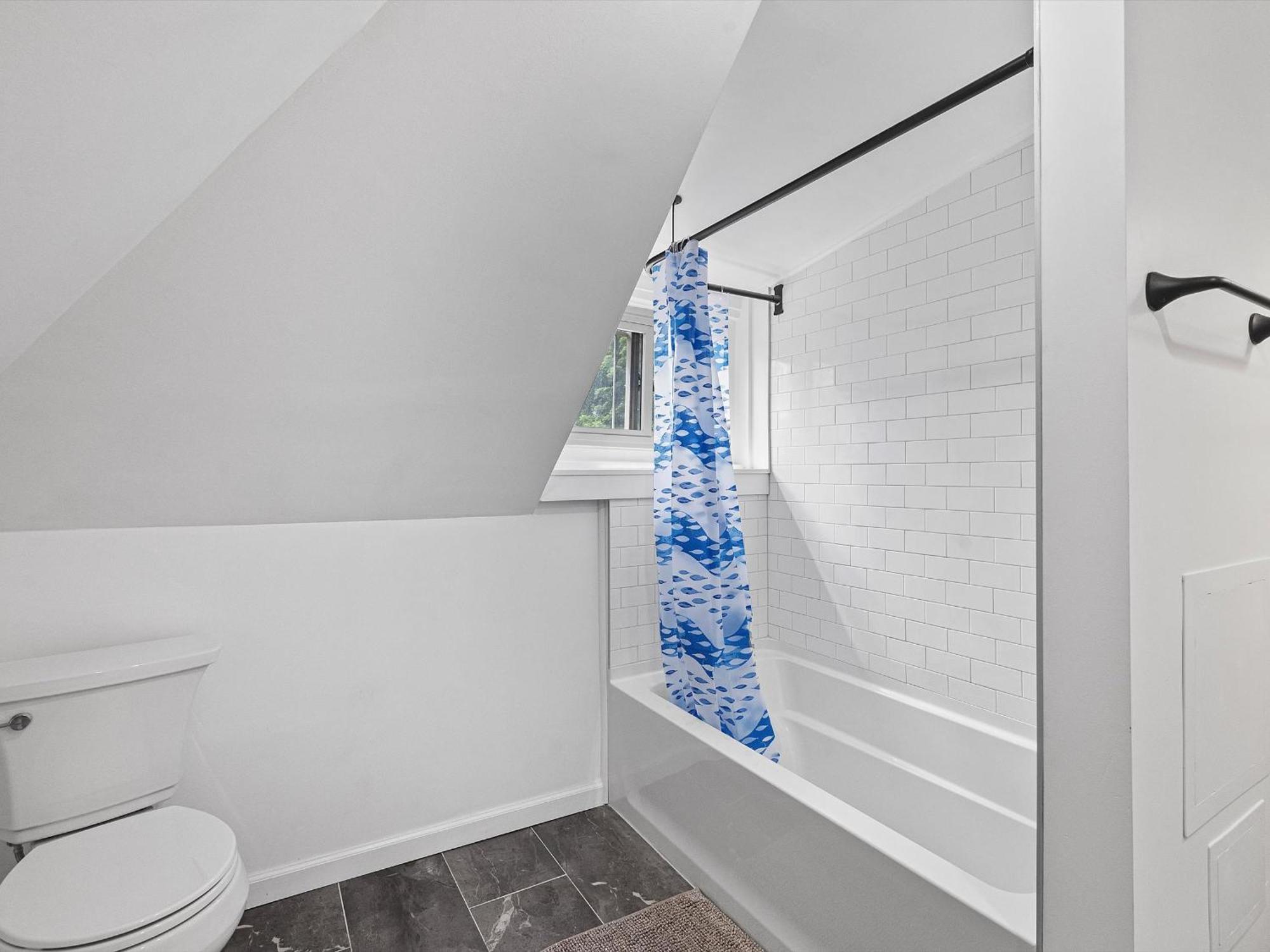 Shadyside, 3a Modern And Spacious Private Bedroom With Shared Bathroom And Free Parking *