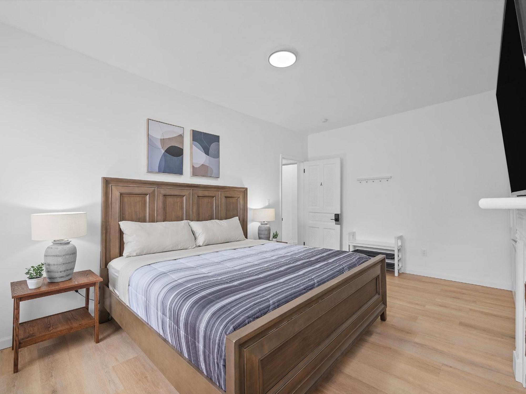 Shadyside, 3a Modern And Spacious Private Bedroom With Shared Bathroom And Free Parking Homestay